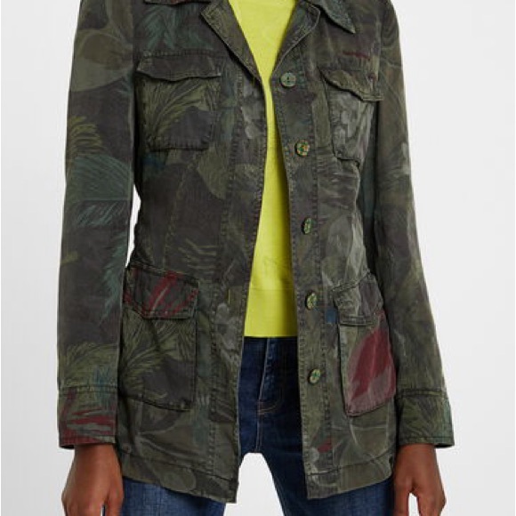 Desigual-Camoflower-Green-Camo-Belted-Military-Jacket-Sz-EU38-US-6-Small $410 - Picture 2 of 5